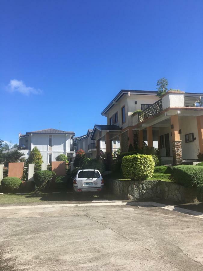 Tagaytay Hampton Villa Tagaytay City Exterior foto